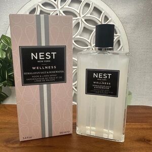 NEST Wellness Himalayan Salt & Rosewater Room & Linen Spray - Pink/White